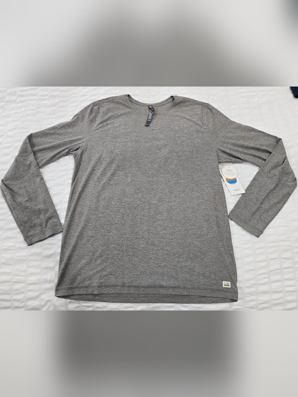 NWT Mens Vuori Longsleeve Shirt